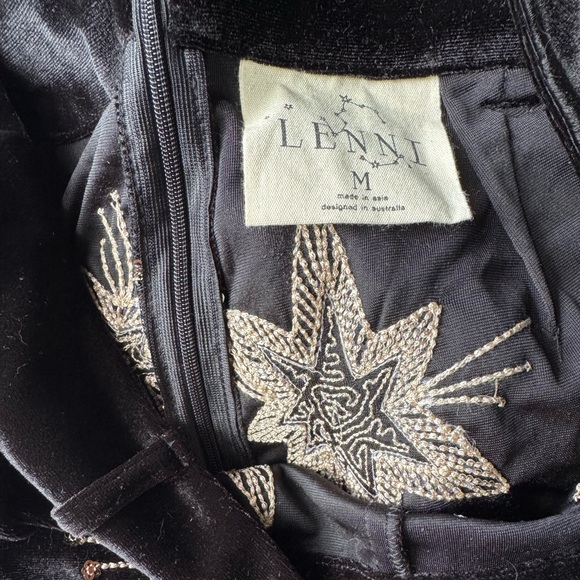 Lenni the Label Chromatic Suit - Picture 12 of 12